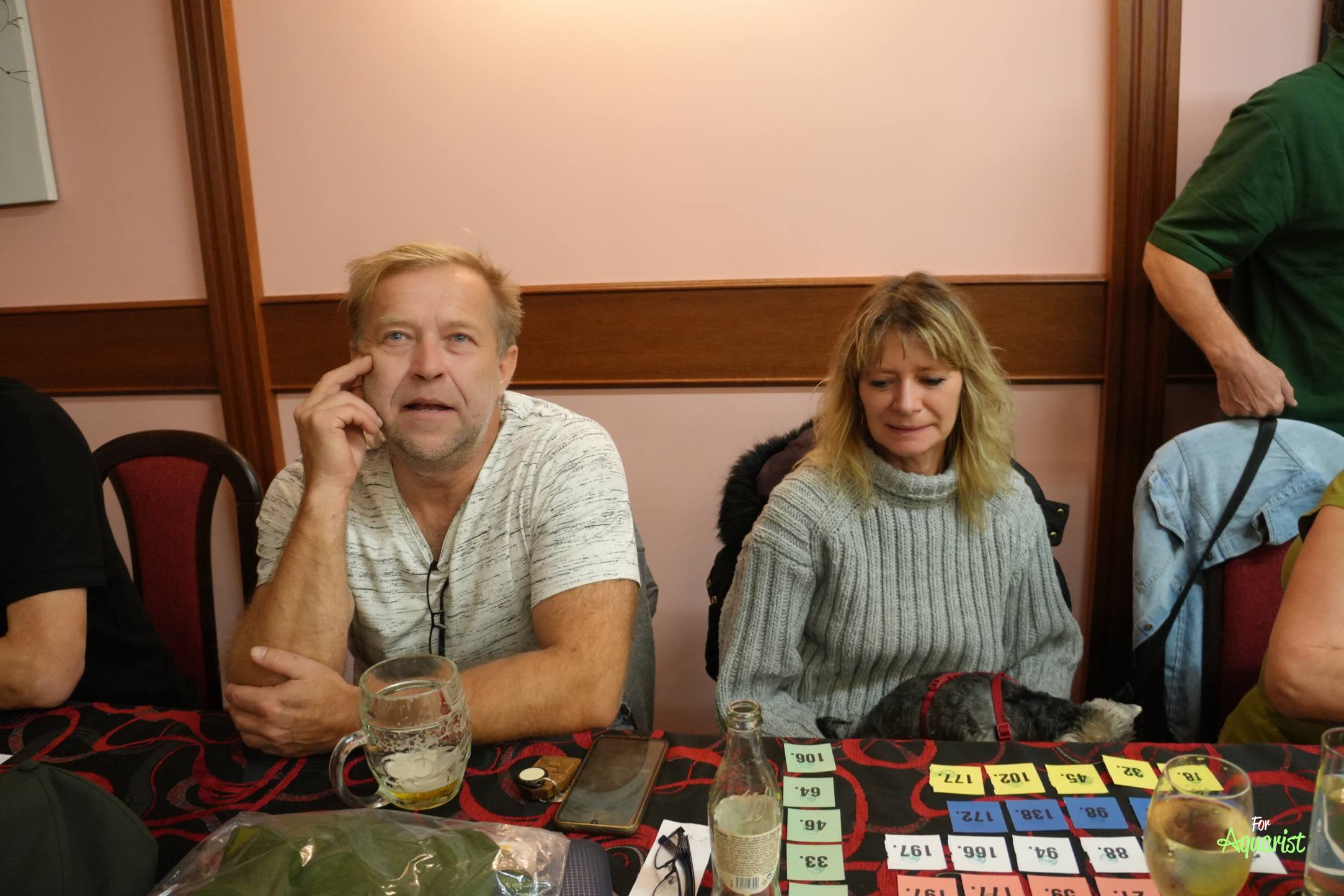 Předseda týmu s Petrou z Akva-Tera z Rychnova n. Kněžnou u tomboly