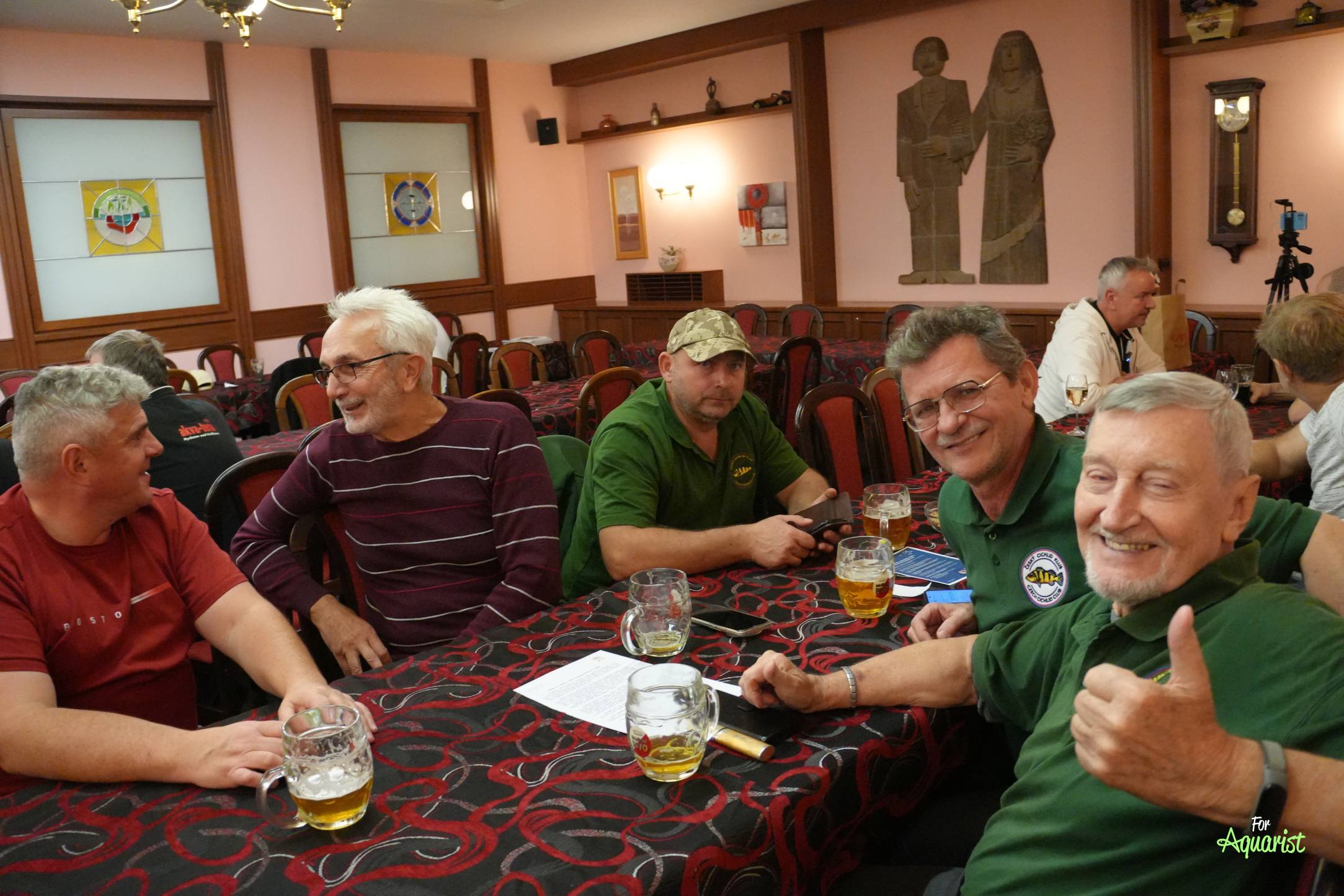 Luboš Čuhel, Ivo Barteček (vpravo) se radují