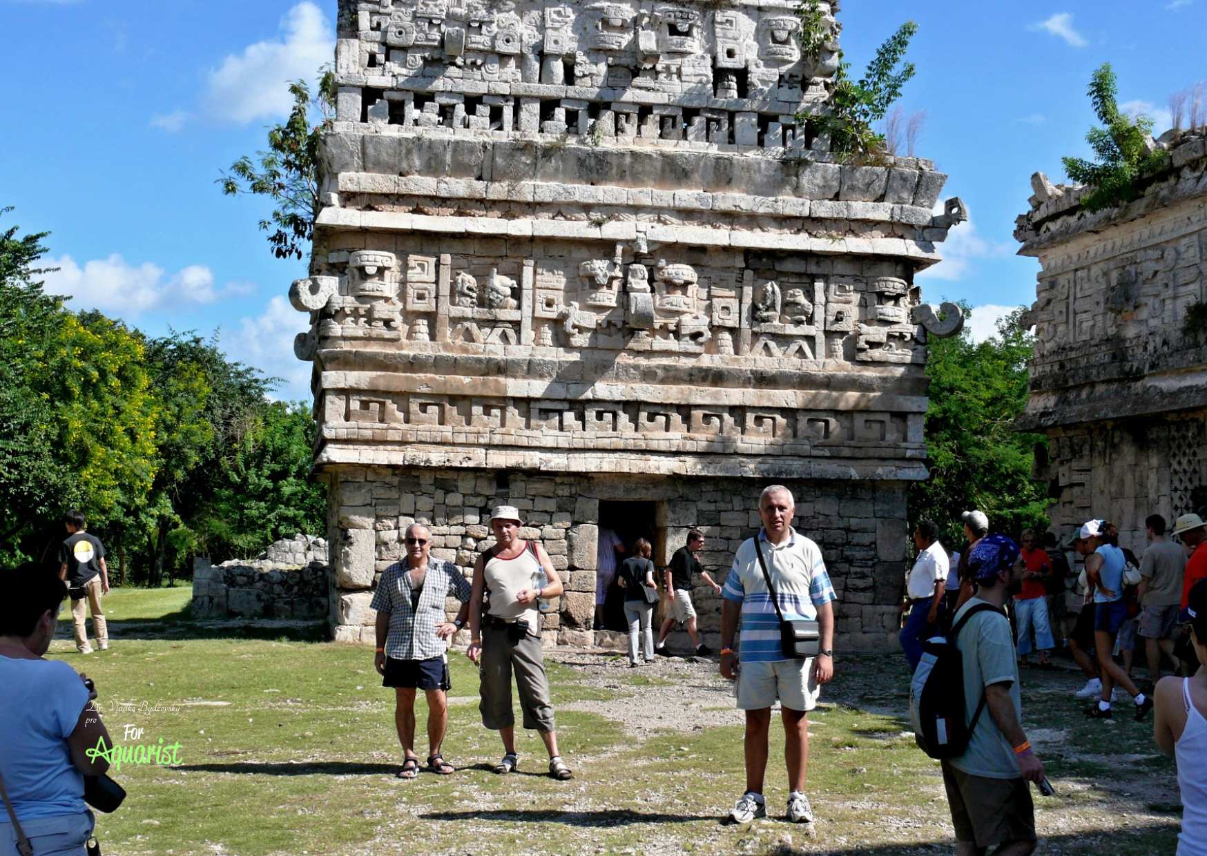The Mayans left many "traces" in Mexico, the most famous being in Chichen Itza.