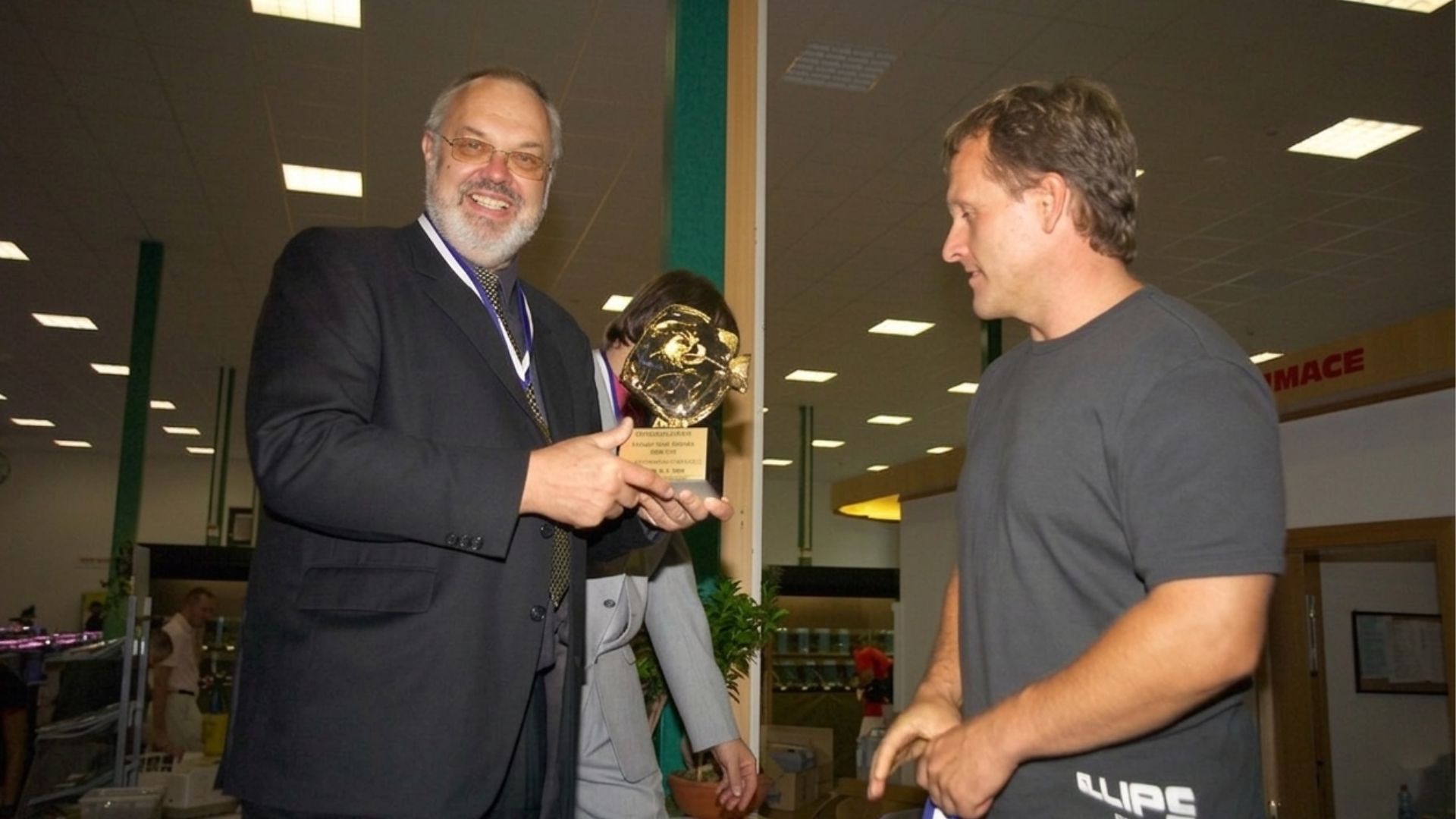 Josef Pejša při převzetí ceny pro absolutního vítěze šampionátu. (Archiv Kersten Opitz)