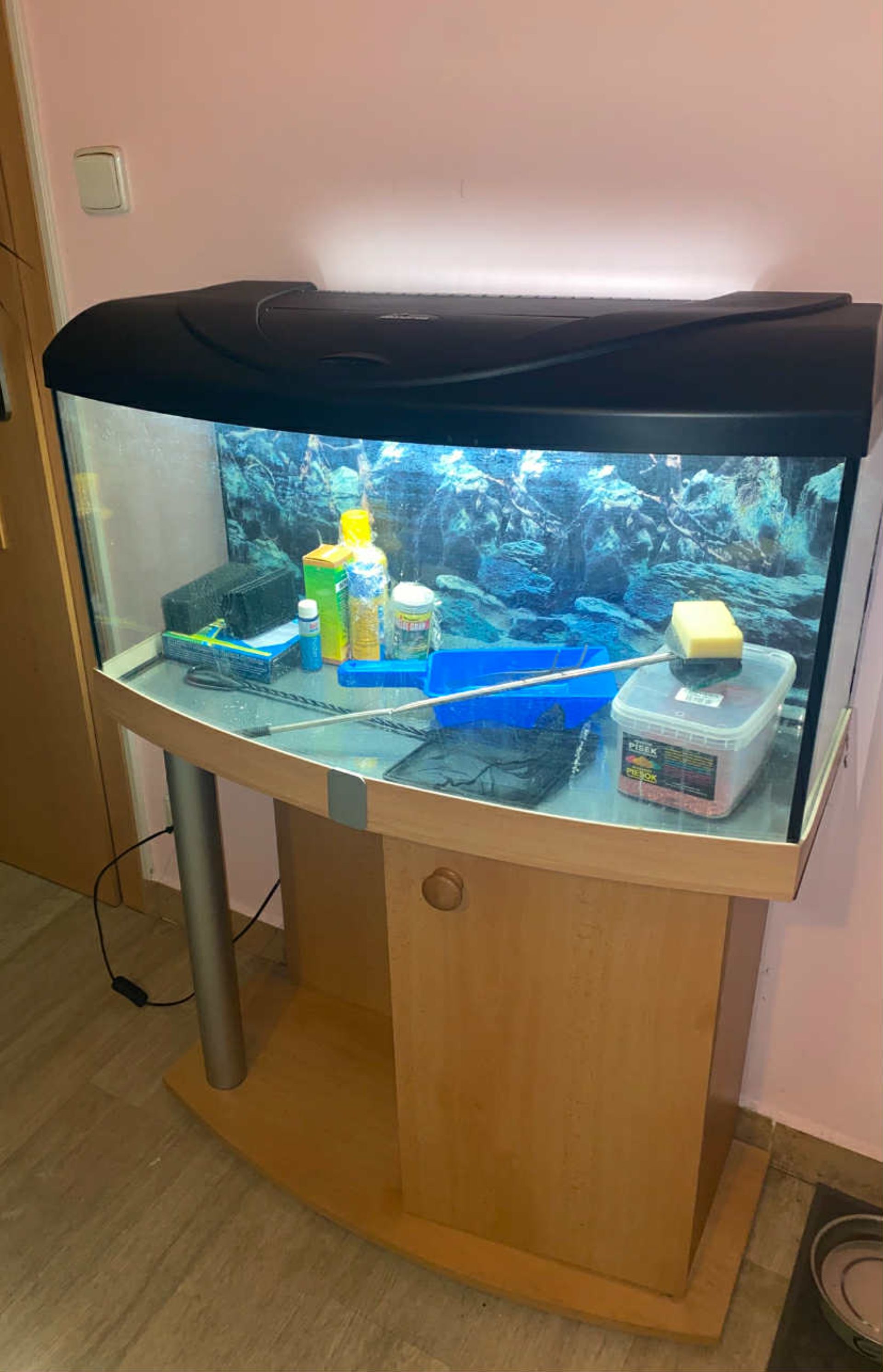 Convex aquarium set 112l with cabinet