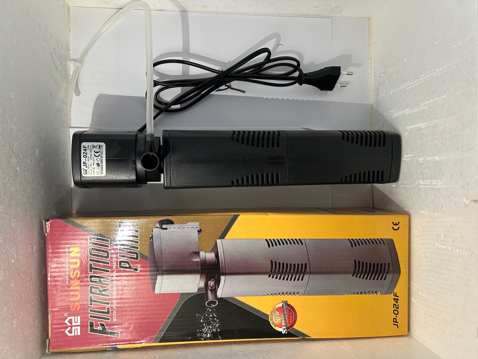 Filtr do 150-250l akvarium. Průtok 1000l/h