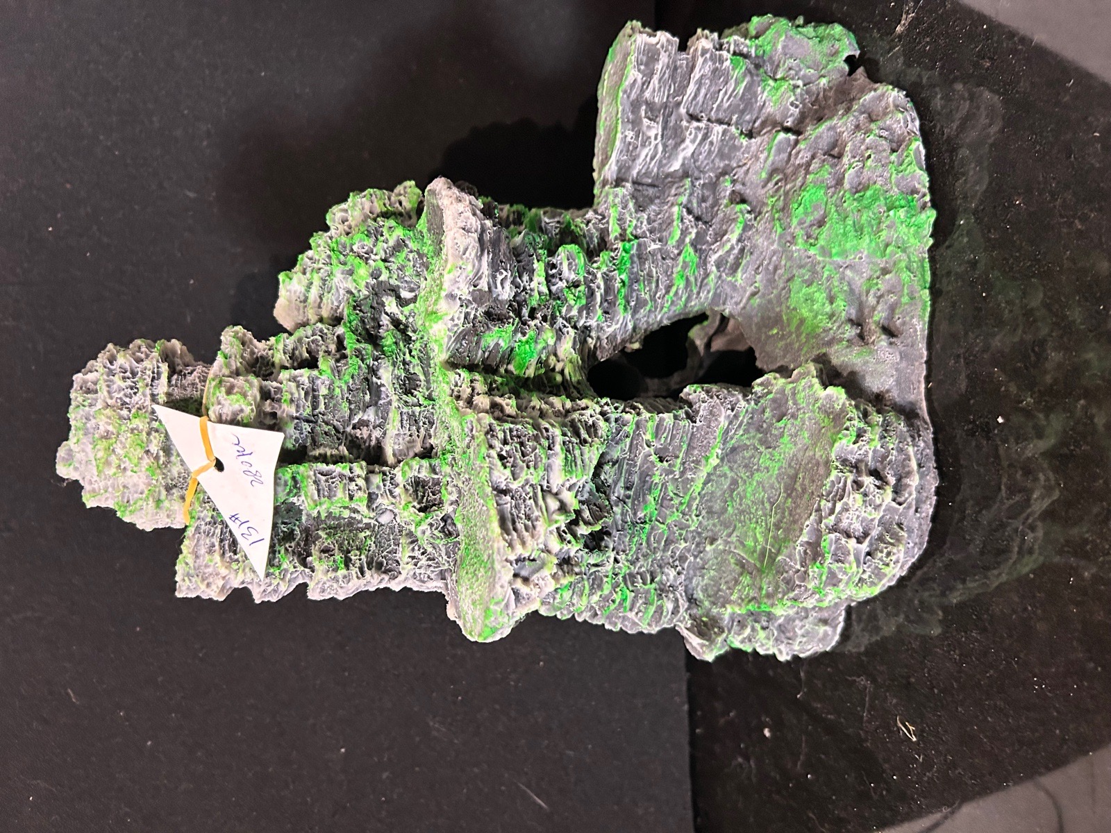 Dekorace do akvaria - skalka