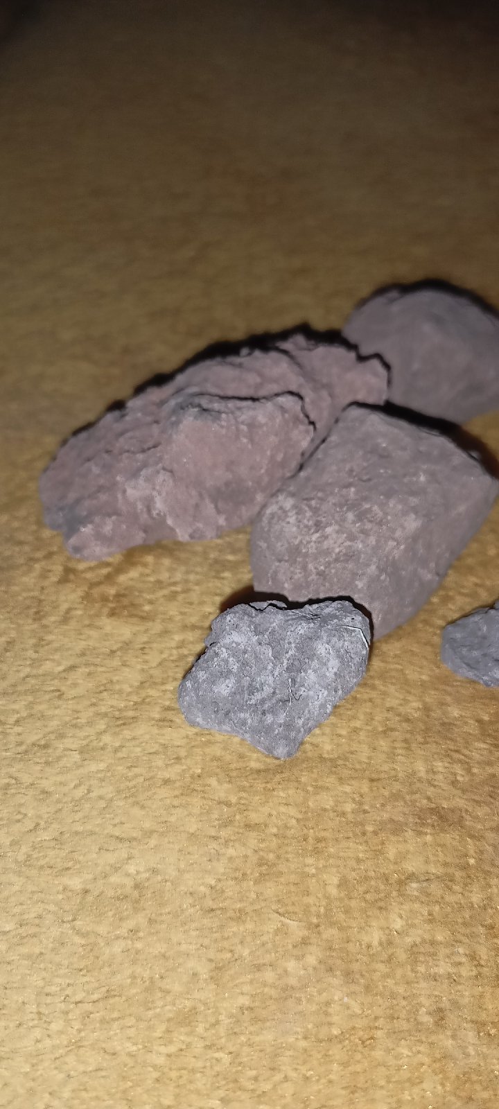 Lávové kameny sopečné, sopka, láva, viz fotografie pouze jako celek