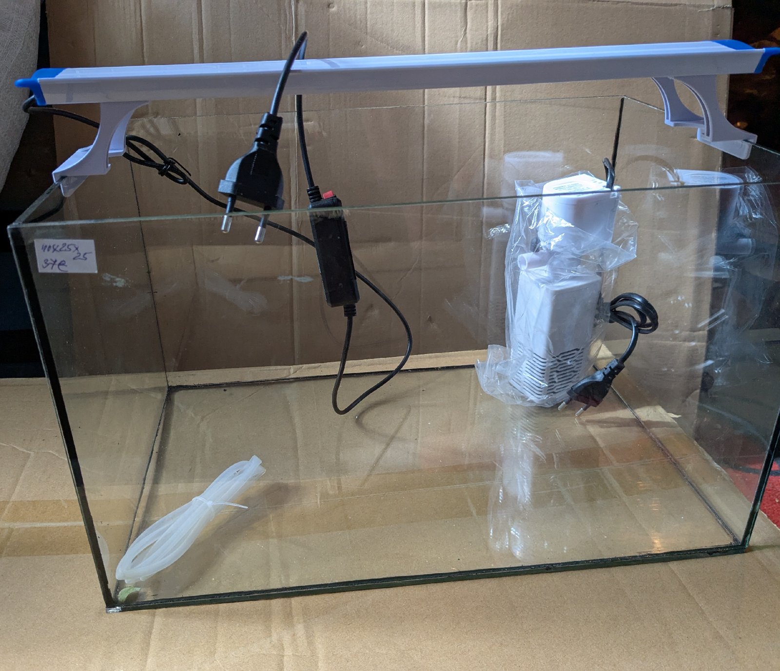 Akvarijní set 25 litrů