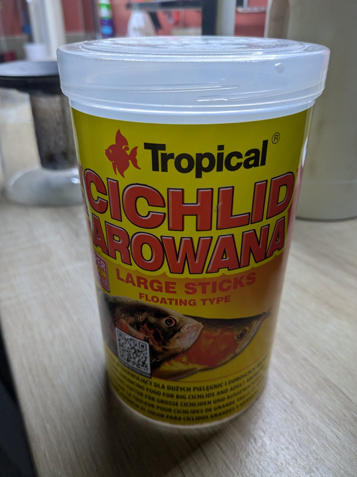 Krmivo pro arowany a velké cichlidy