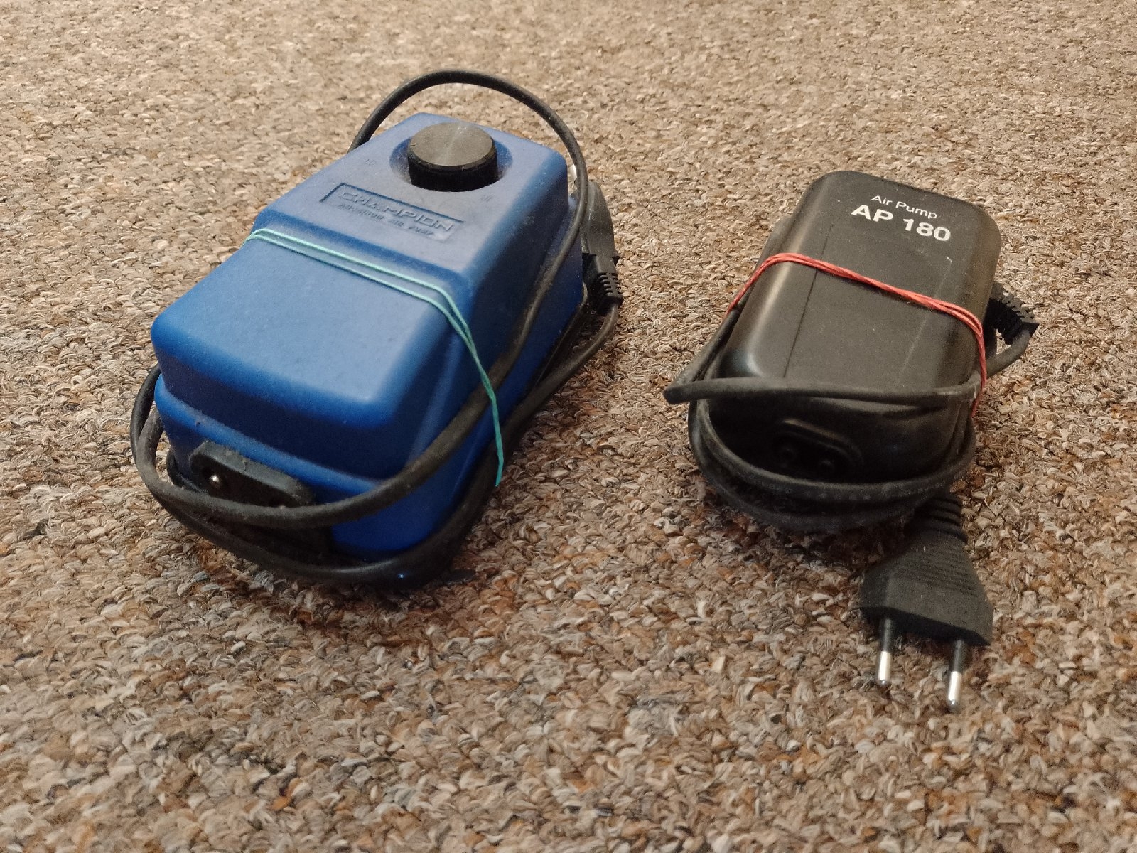 Vzduchovací kompresorky, starší, funkční